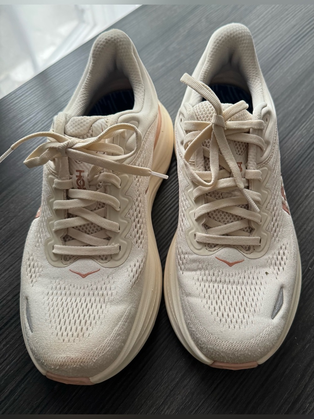 Hoka Bondi 9 Women's Size 8.5 White /Rose Running Shoes - Picture 2 of 9